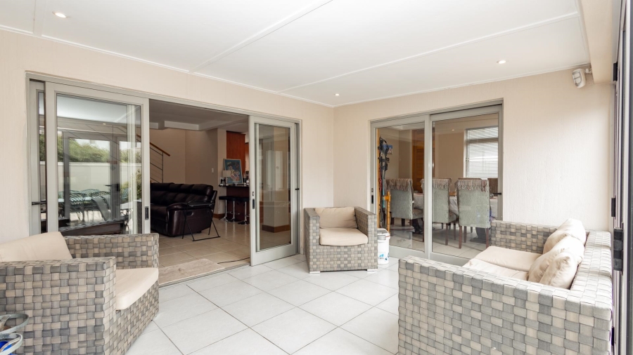 4 Bedroom Property for Sale in Sunset Beach Western Cape